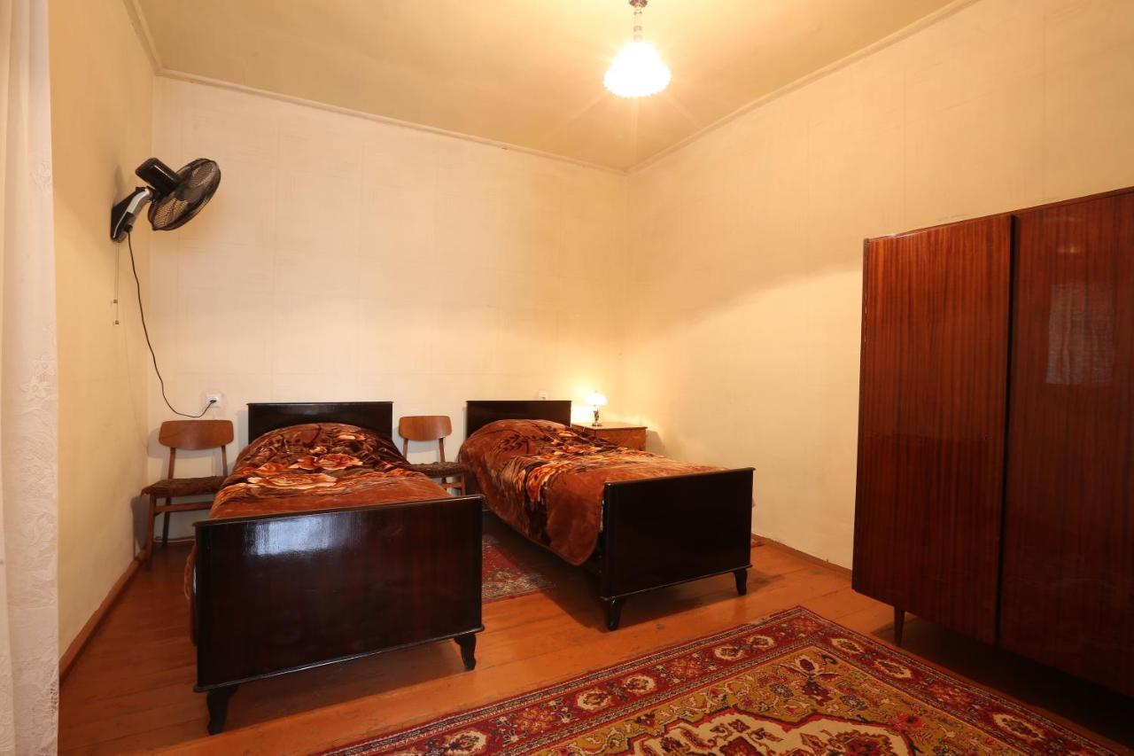 Guesthouse "Ashot Shalunts" Goris Buitenkant foto