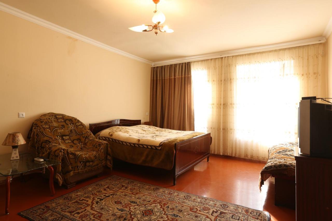 Guesthouse "Ashot Shalunts" Goris Buitenkant foto