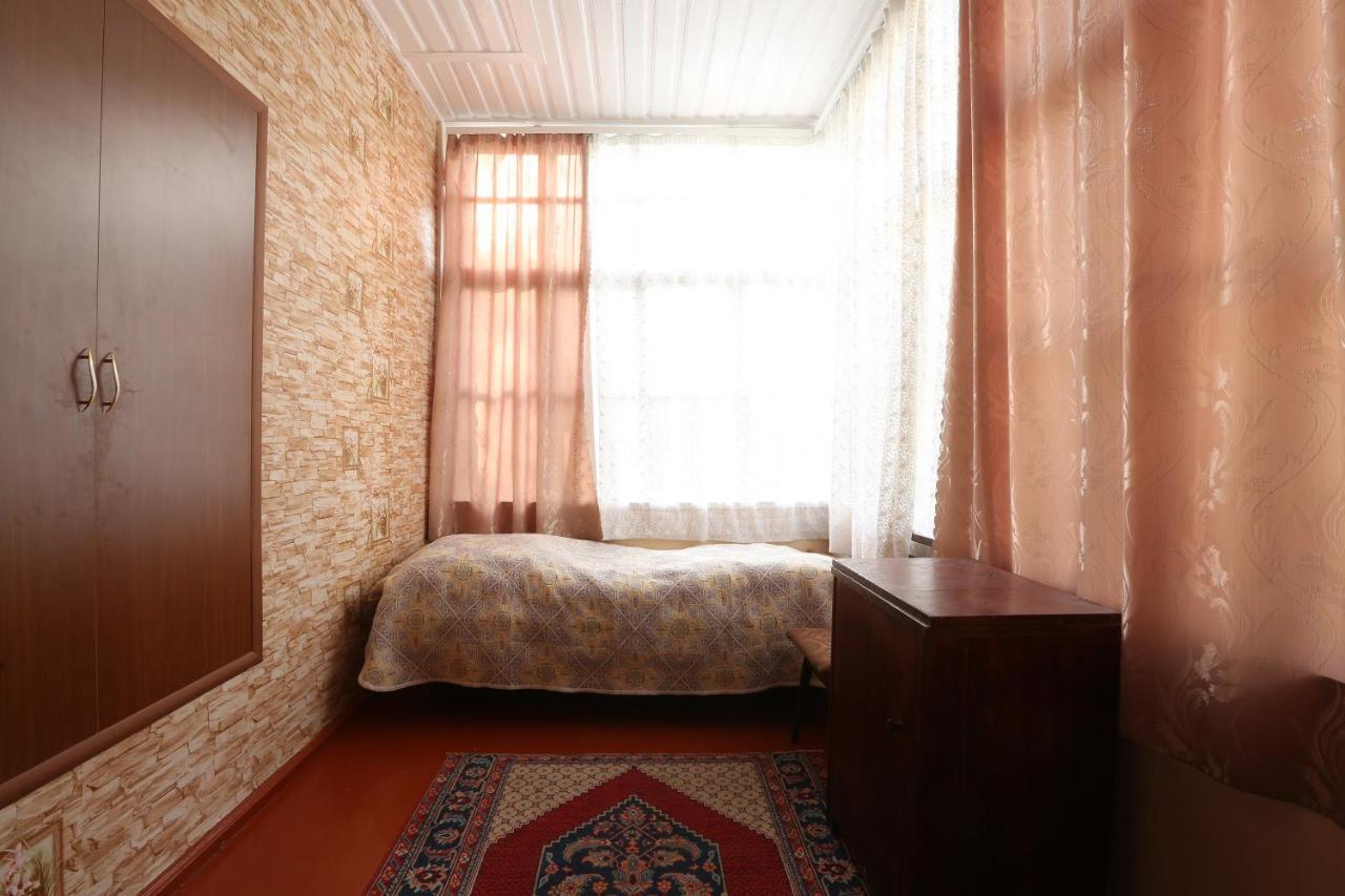 Guesthouse "Ashot Shalunts" Goris Buitenkant foto